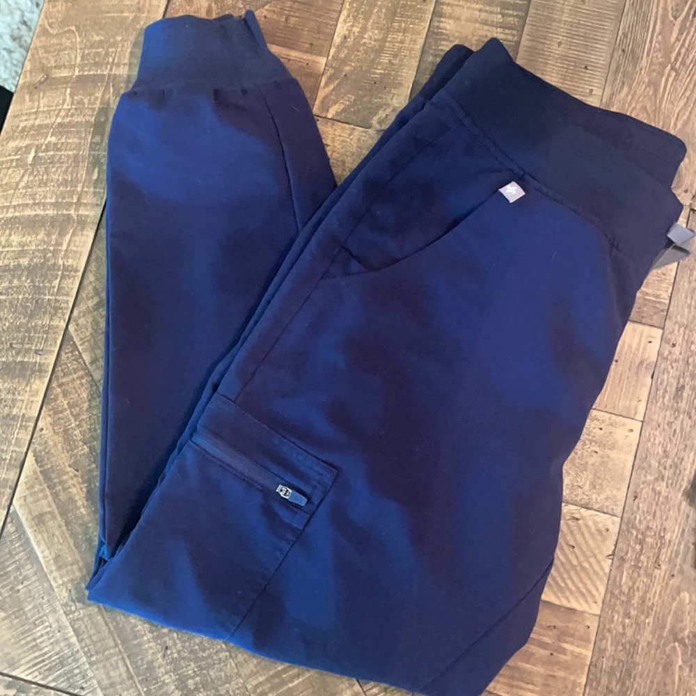 Women’s FIGS joggers SP EUC